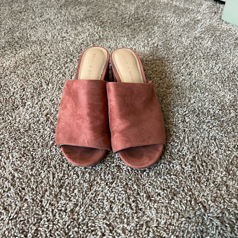 Pink heels